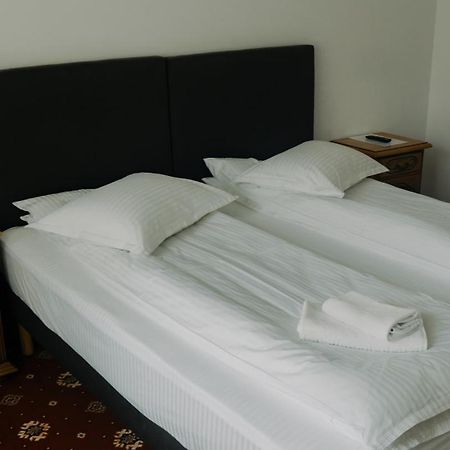 Hotel Casa Pelerinul Дурау Экстерьер фото