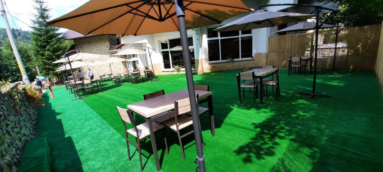Hotel Casa Pelerinul Дурау Экстерьер фото