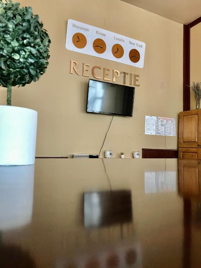 Hotel Casa Pelerinul Дурау Экстерьер фото