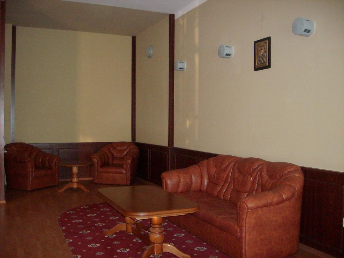 Hotel Casa Pelerinul Дурау Экстерьер фото